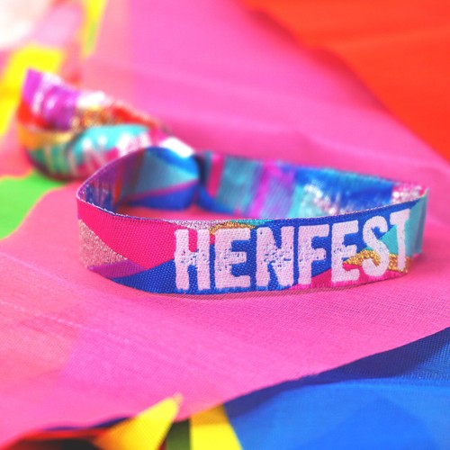Henfest hen - henfest,