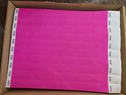 Tyvek pink - tyvek,